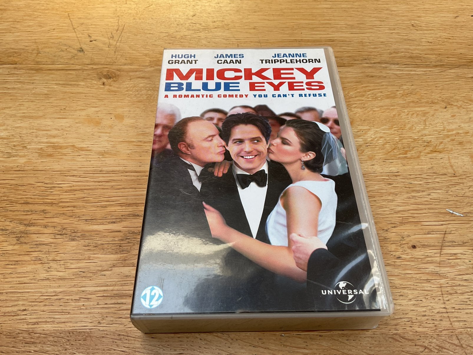 Mickey Blie Eyes VHS videoband, Ophalen of Verzenden, Komedie, Vanaf 12 jaar, VHS