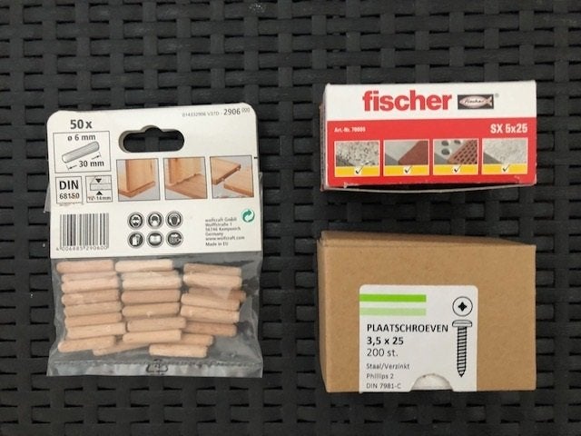 Schroefjes, pluggen en houten plugjes., Ophalen of Verzenden, Nieuw, Pluggen