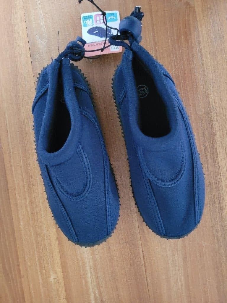 Zwem/Waterschoentjes mt 25-26. Nieuw  2X, Zwemschoenen, UV-zwemkleding, Jongen of Meisje, Nieuw