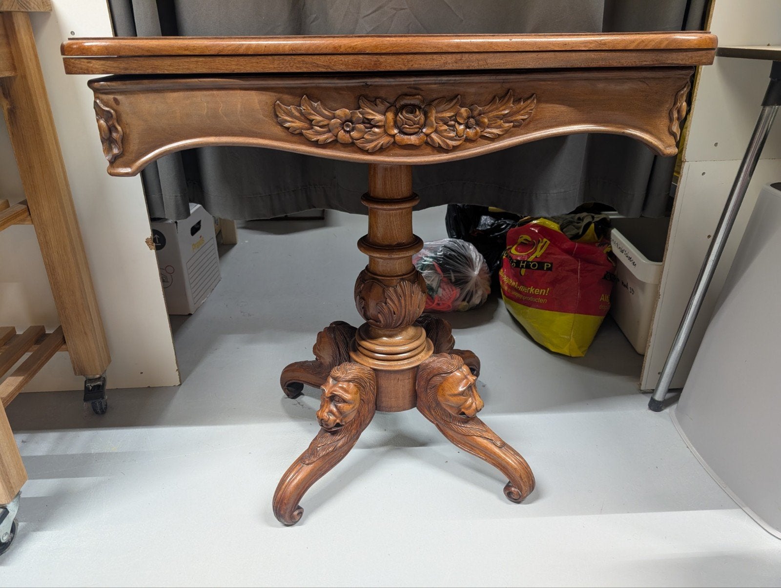 Antieke speeltafel rek5, Ophalen