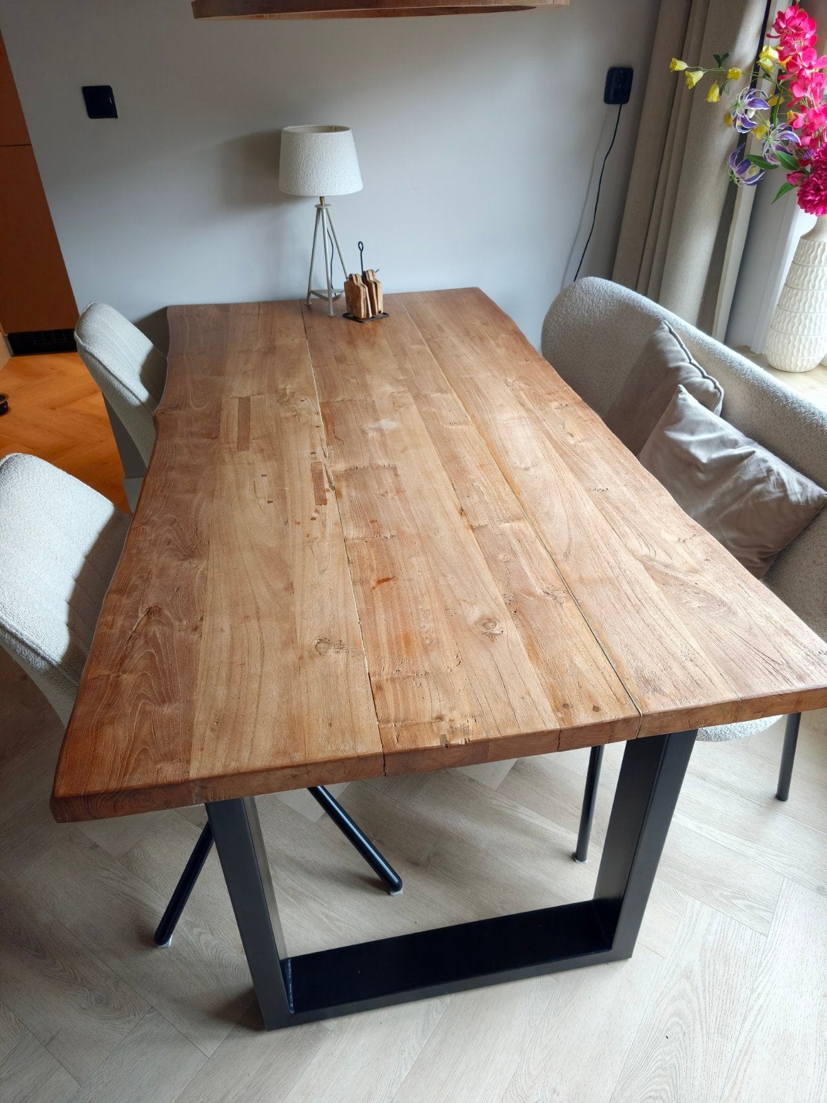 Boomstam eettafel met metalen onderstel, Gebruikt, Industrieel, robuust, 50 tot 100 cm, 150 tot 200 cm