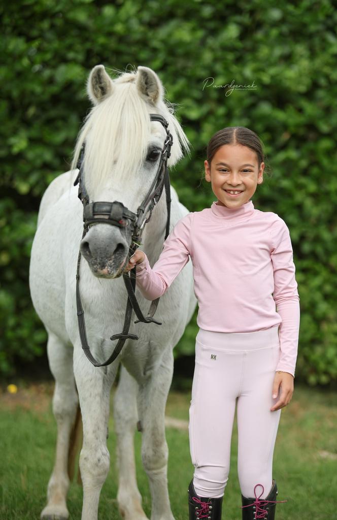 Verzorg pony gezocht / bijrijdster aangeboden, Dieren en Toebehoren, Ophalen of Verzenden, Nieuw
