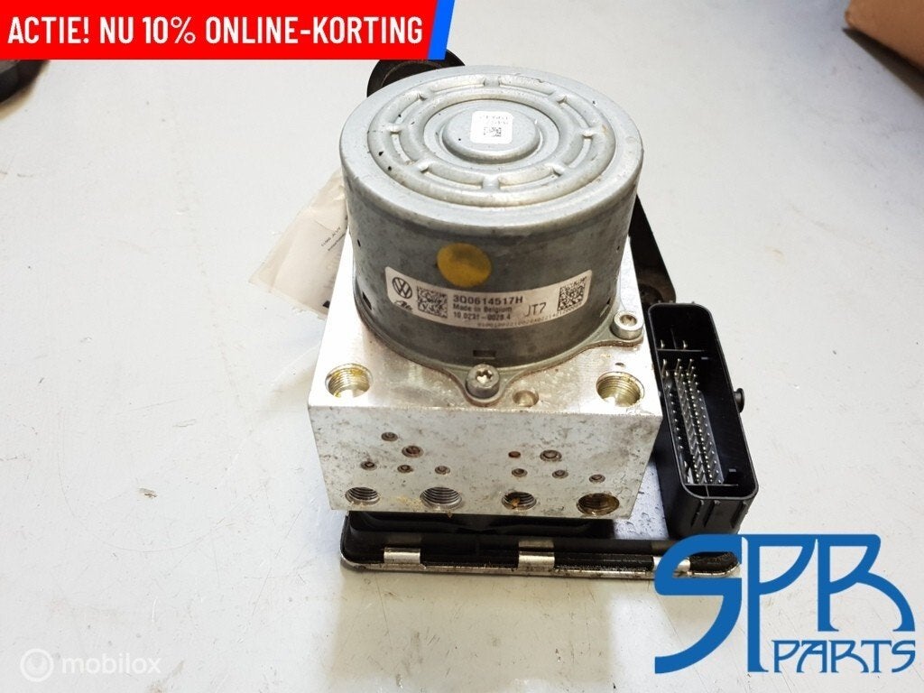 ABS-pomp 3Q0614517H PASSAT B8 ABS POMP HYDRAULIC UNIT, Auto-onderdelen, Gebruikt, Ophalen of Verzenden
