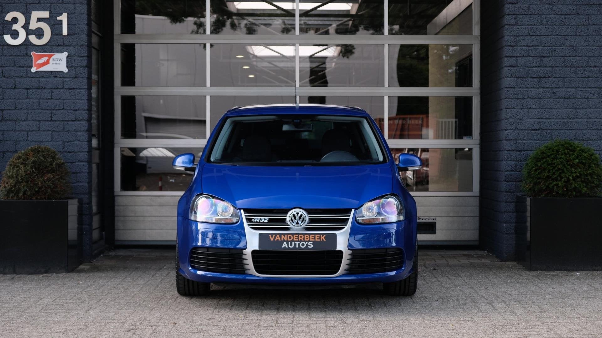 Volkswagen GOLF 3.2 R32 250PK 4-Motion | Volledig Milltek, Stof, Gebruikt, Zwart, 3189 cc