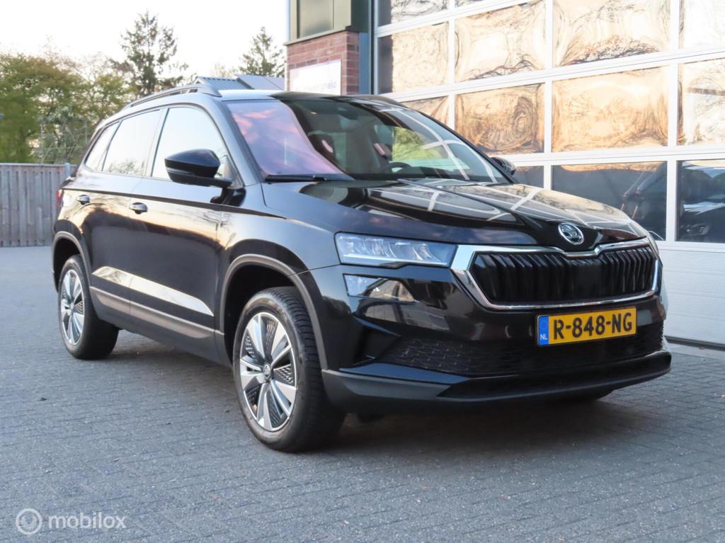 Skoda Karoq 1.5 TSI ACT Sportline Business|Facelift|Camera|S, Auto's, Skoda, Euro 6, 4 cilinders, 150 pk, Zwart
