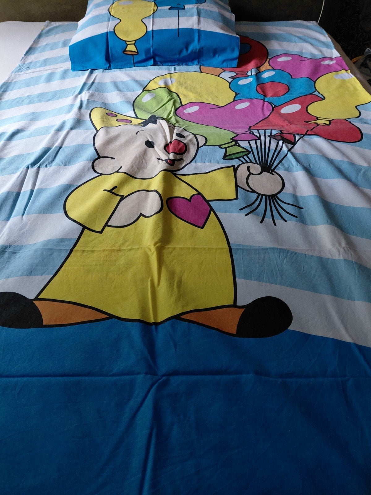 te koop jongen en meisjes dekbed, Gebruikt, Overige kleuren, Jongetje of Meisje, Ophalen of Verzenden