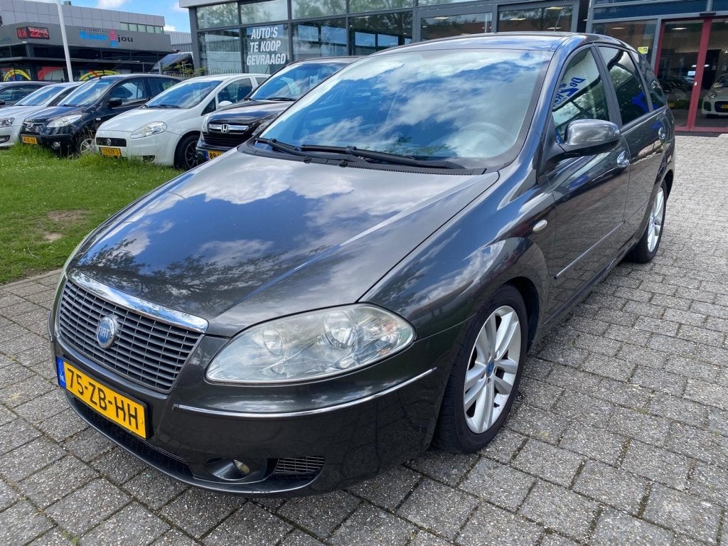Fiat Croma 2.2-16V Emotion NAVI APK 2-27 BJ 2007 !, Auto's, Voorwielaandrijving, Gebruikt, 4 cilinders, 700 kg