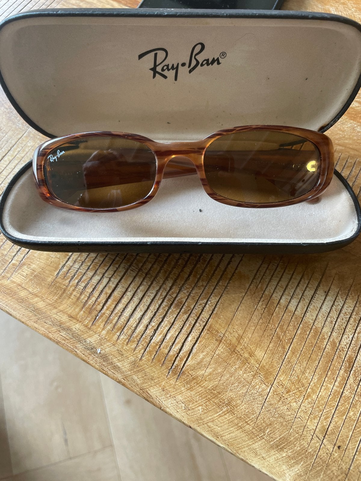 Ray-Ban Sidestreet Dames Zonnebril - Bruin, Ophalen, Gebruikt, Zonnebril, Bruin