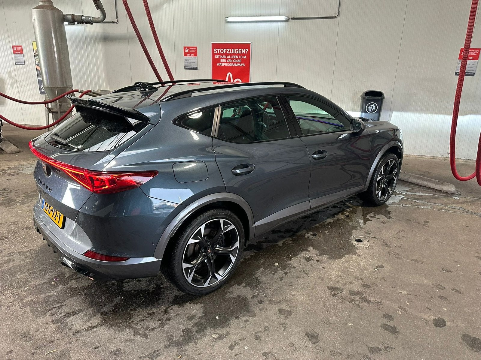 CUPRA Formentor VZ Hybrid 245PK | 19" | DCC | Matrix LED, Ophalen of Verzenden, Zo goed als nieuw