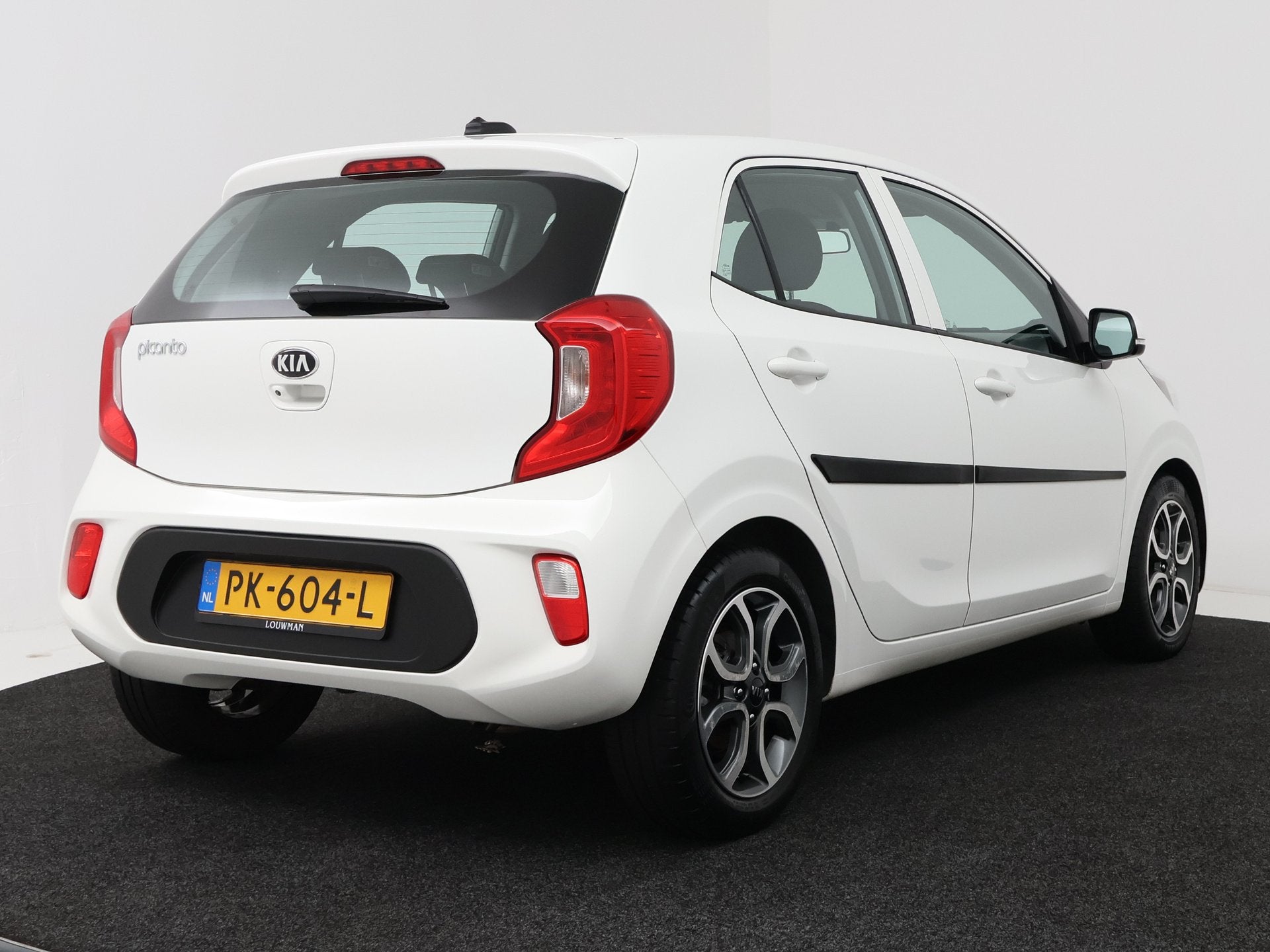 Kia Picanto 1.2 CVVT First Edition Airco | Camera | Navigati, Auto's, Kia, Stof, Gebruikt, 4 cilinders, Wit