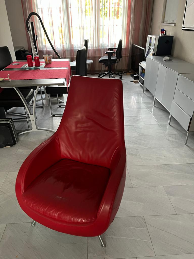 2x Rolf Benz draaibare stoelen rood incl. voetenbankje, Ophalen, Gebruikt, Twee, Leer