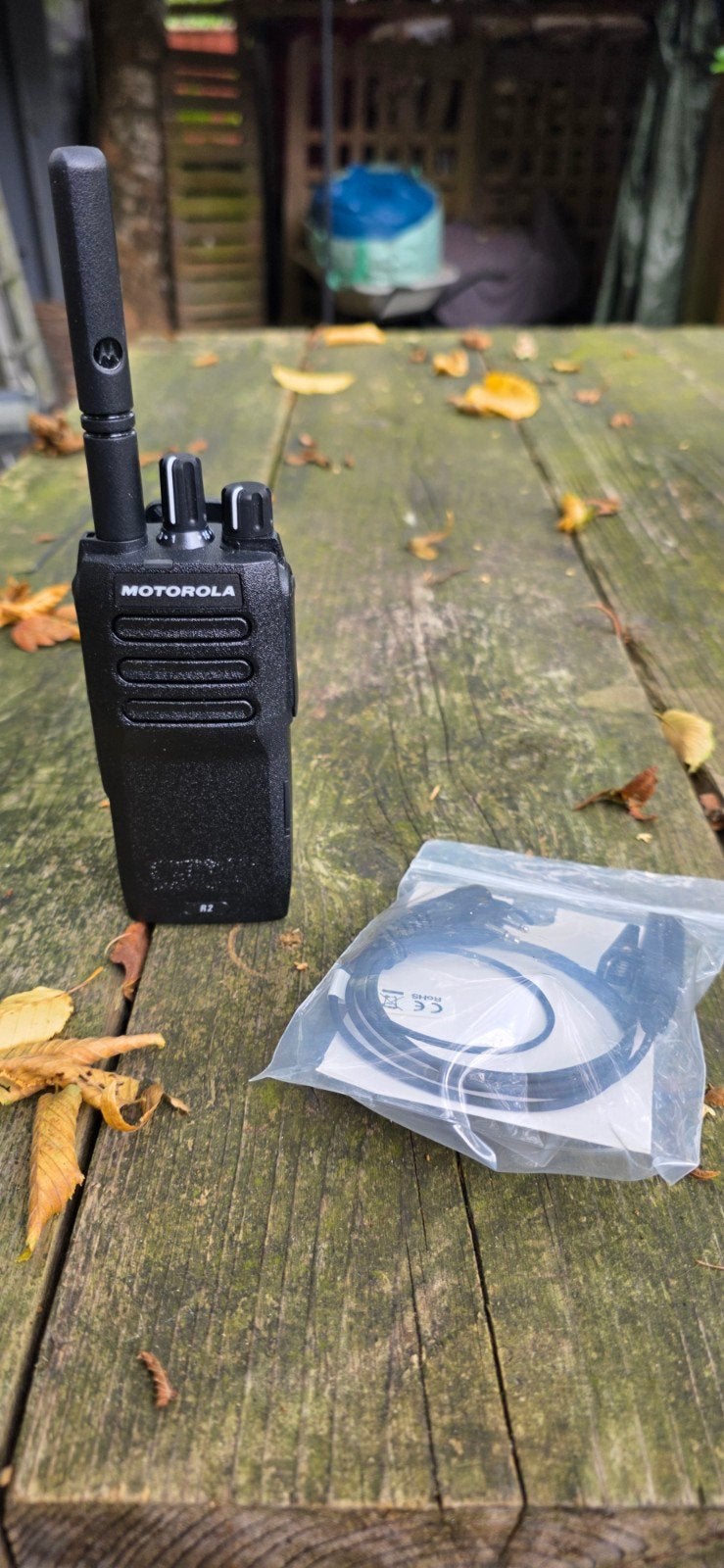 4x Motorola R2 digitale portofoons NIEUW in doos, Telecommunicatie, Portofoons en Walkie-talkies, Ophalen, Nieuw