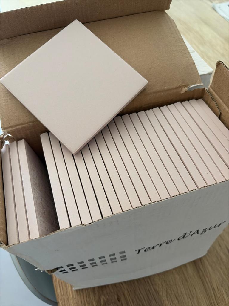 Roze tegels 10x10 Terre d’Azur (Winckelmans): 100stuks, Doe-het-zelf en Verbouw, Ophalen, Minder dan 5 m², Wandtegels, Keramiek