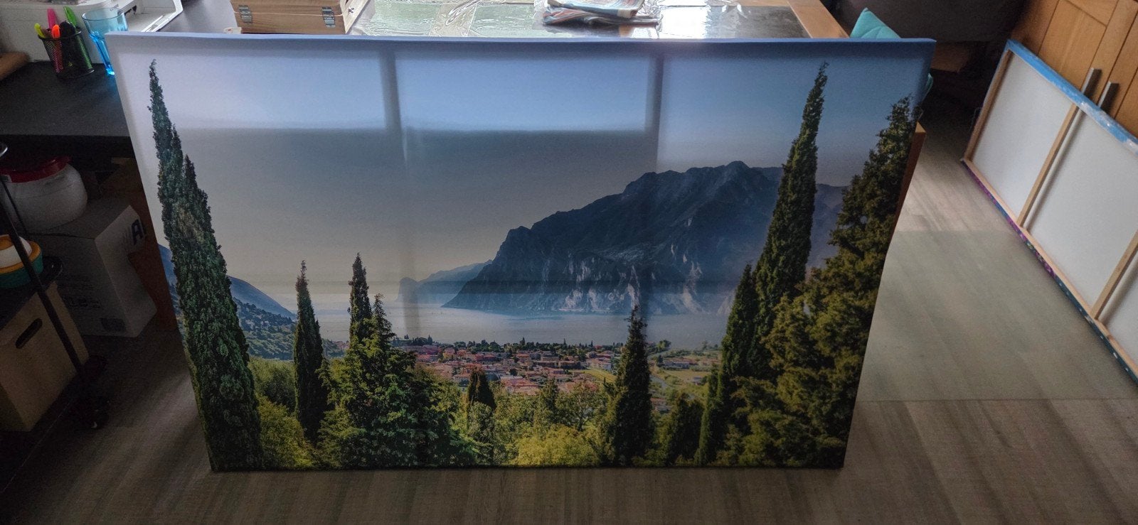Groot schilderij van het Gardameer, Italië, Ophalen, 125 cm of meer, Zo goed als nieuw, Schilderij