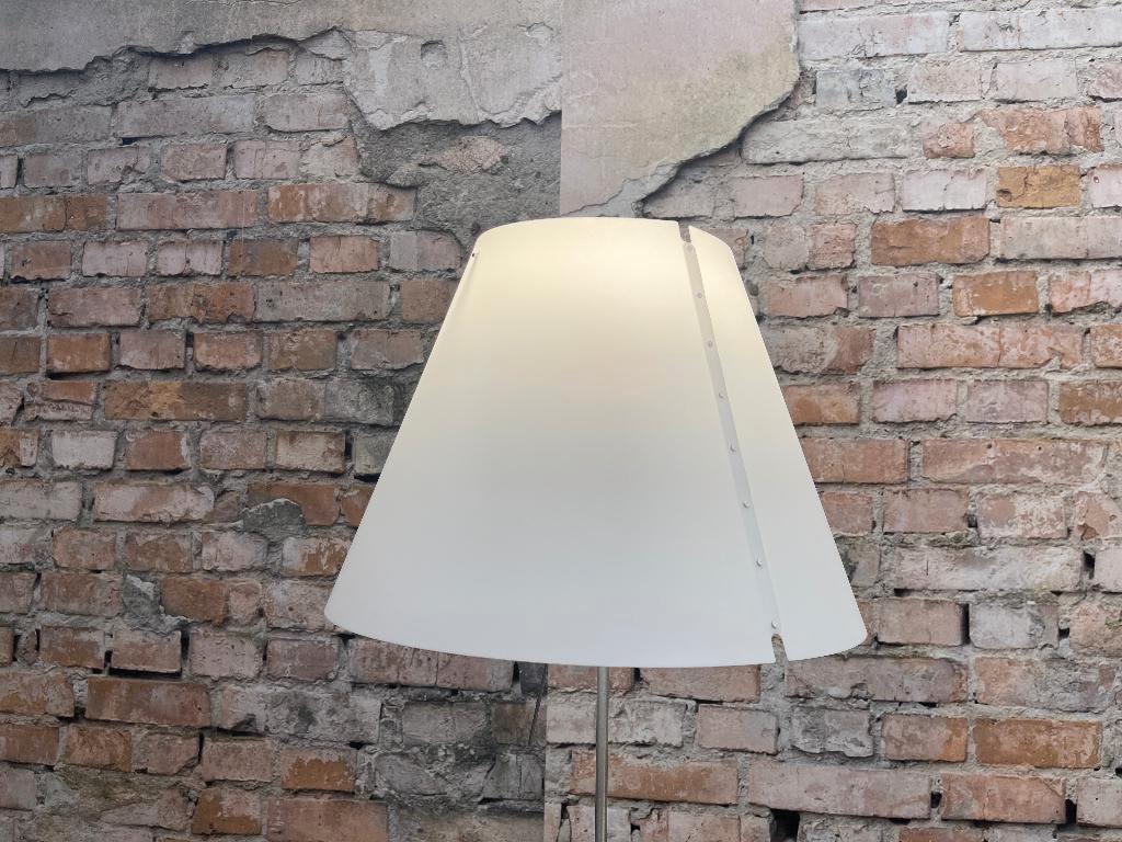Luceplan Costanza vloerlamp bij TheReSales, Huis en Inrichting, Lampen | Vloerlampen, Ophalen, Overige materialen, Design, Zo goed als nieuw