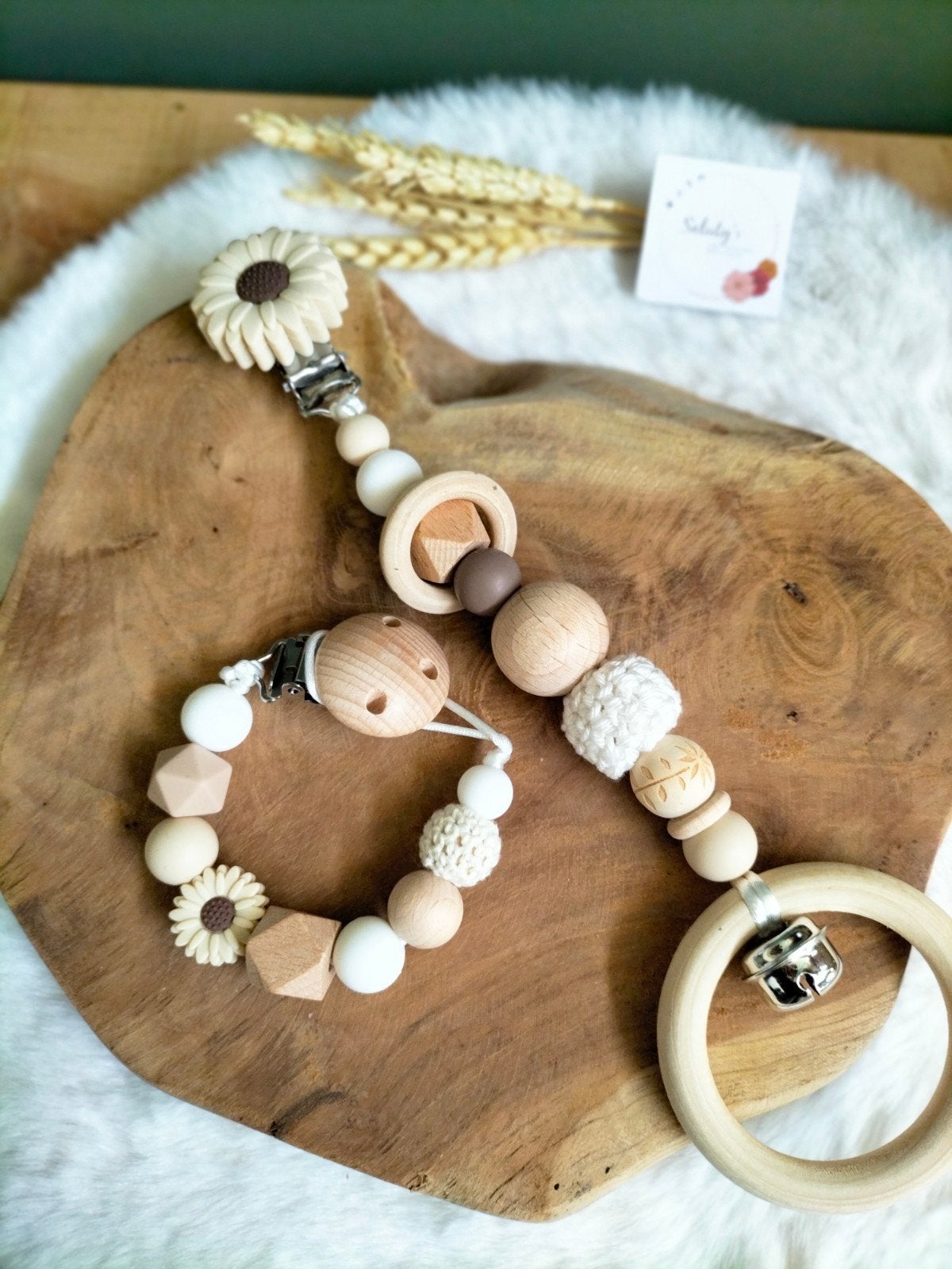 Nieuw kraamcadeautje • Speenkoord & Wagenhanger • Naturel, Kraamcadeau, Nieuw, Ophalen of Verzenden, Saluty's kinder- en kraamcadeaus