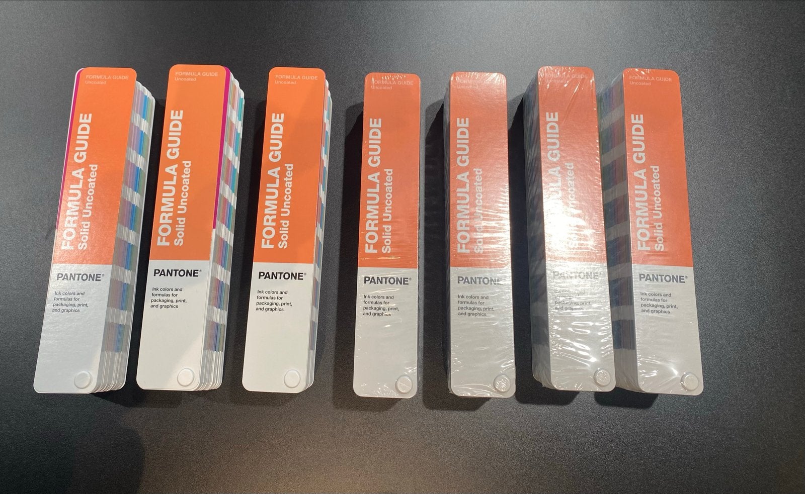 Pantone Formula Guide Solid Uncoated (Ongebruikt) 7 stuks, Ophalen of Verzenden, Nieuw, Meerdere media, Overige typen