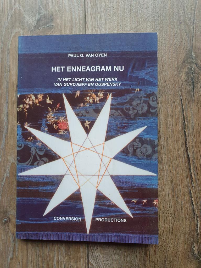 Paul G. van Oyen - Het enneagram nu, Spiritualiteit algemeen, Paul G. van Oyen, Ophalen of Verzenden, Zo goed als nieuw