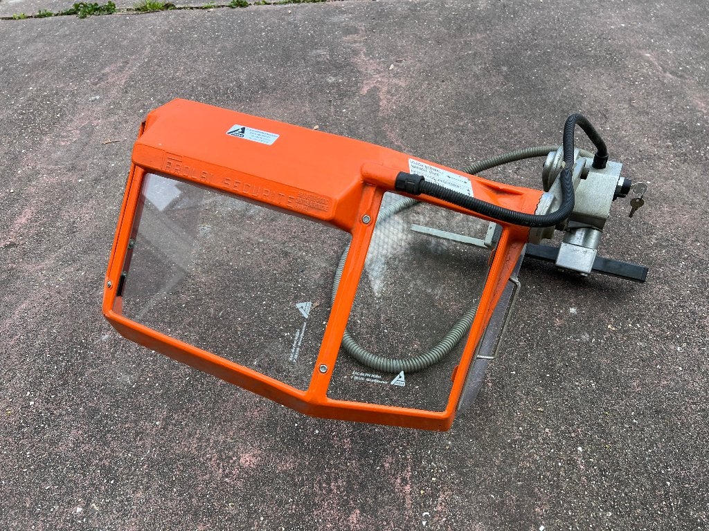 Beschermkap tbv freesmachine met verlichting + contactslot, Ophalen, Gebruikt, Elektrisch, Overige soorten