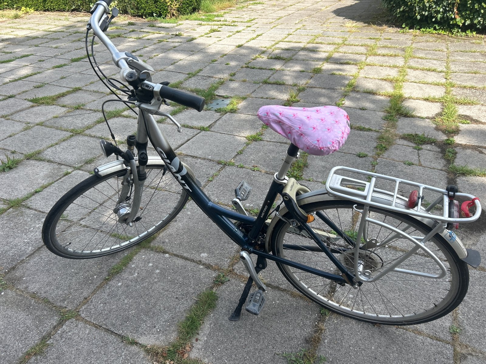 Giant fiets met lekke achterband, Ophalen, Gebruikt, Giant