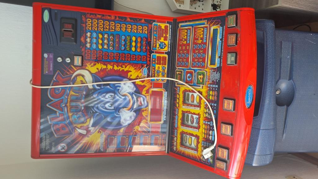 Barcrest Black Bull Gokkast - Klassieke Fruitautomaat, Euro, Ophalen of Verzenden, Gebruikt, Met sleutels