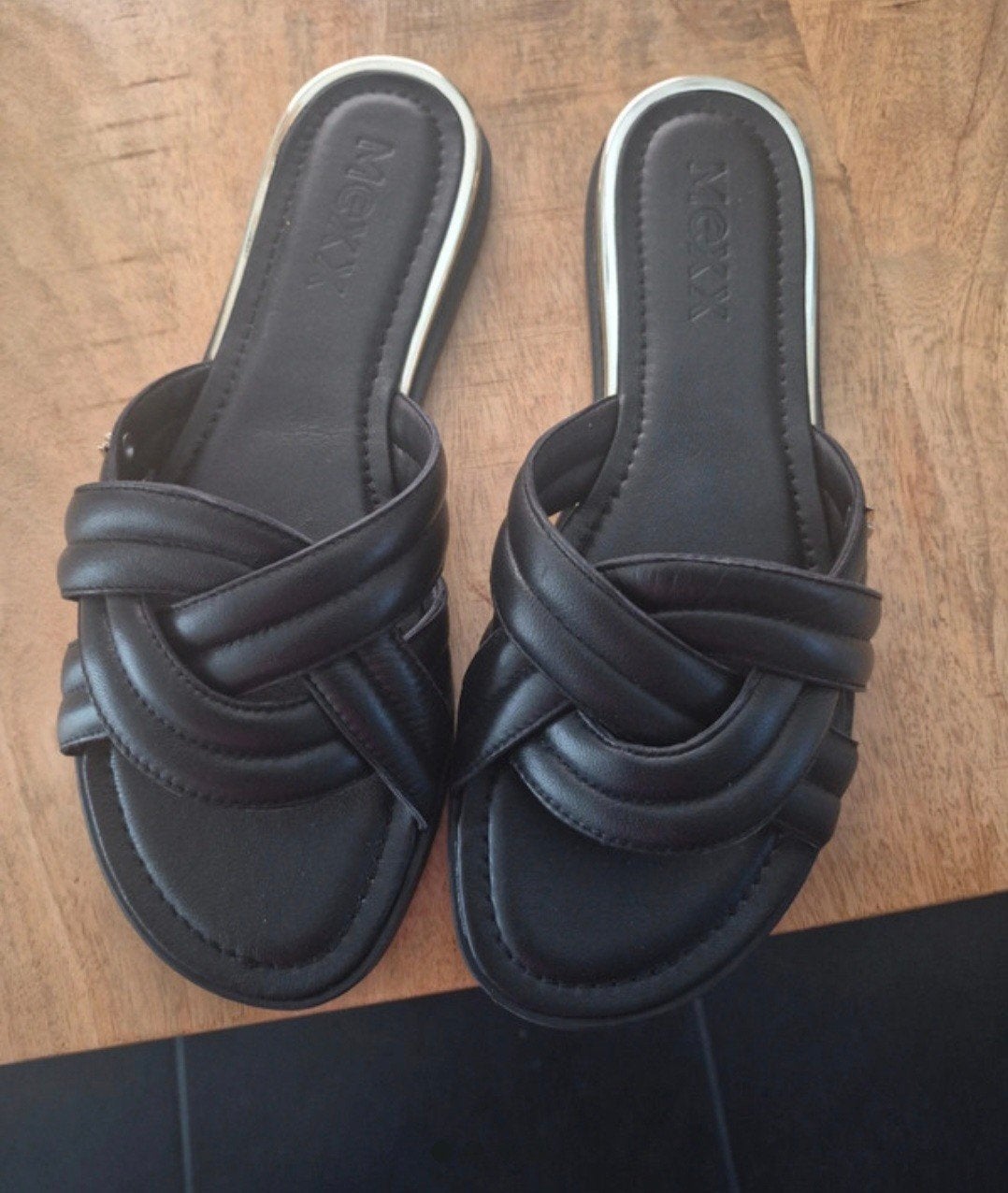 Nieuwe Mexx slippers maat 40 (valt als 39), Slippers, Mexx, Zwart, Ophalen of Verzenden