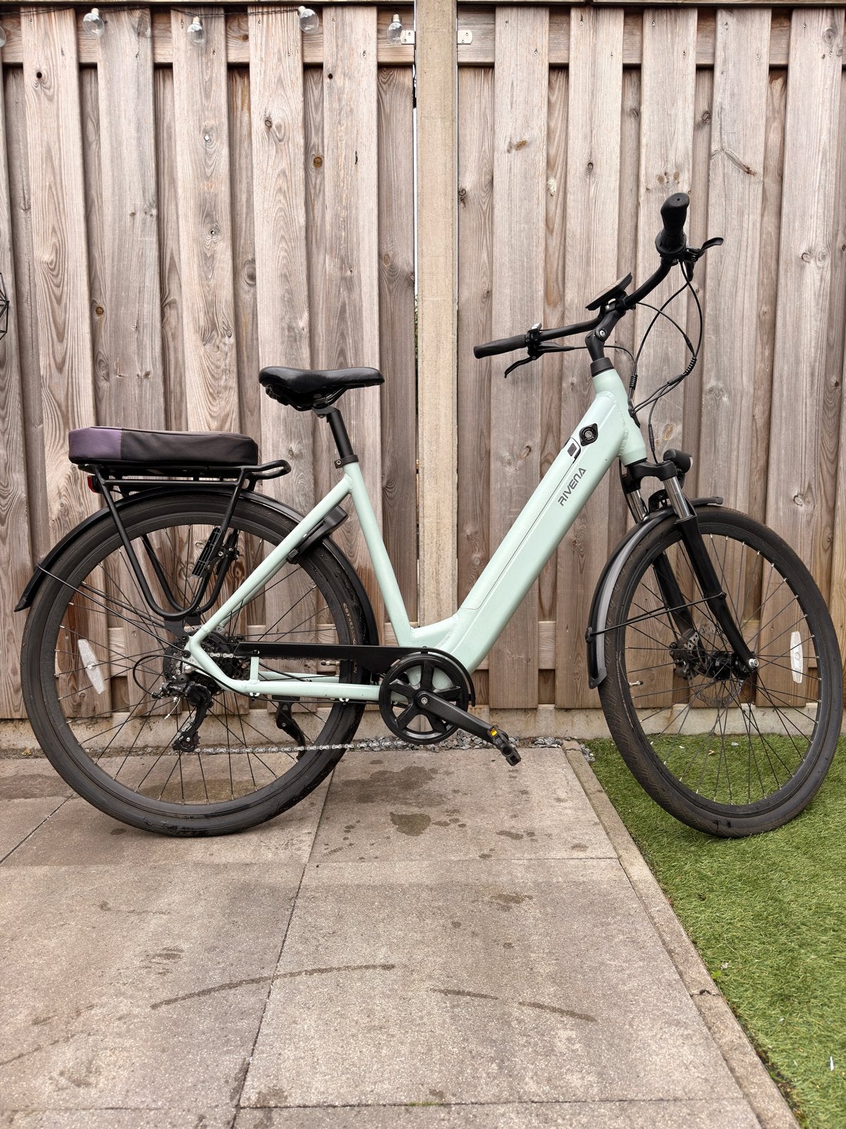 Rivena E-bike - Zo goed als nieuw, Zo goed als nieuw, 51 tot 55 cm, 50 km per accu of meer, Ophalen