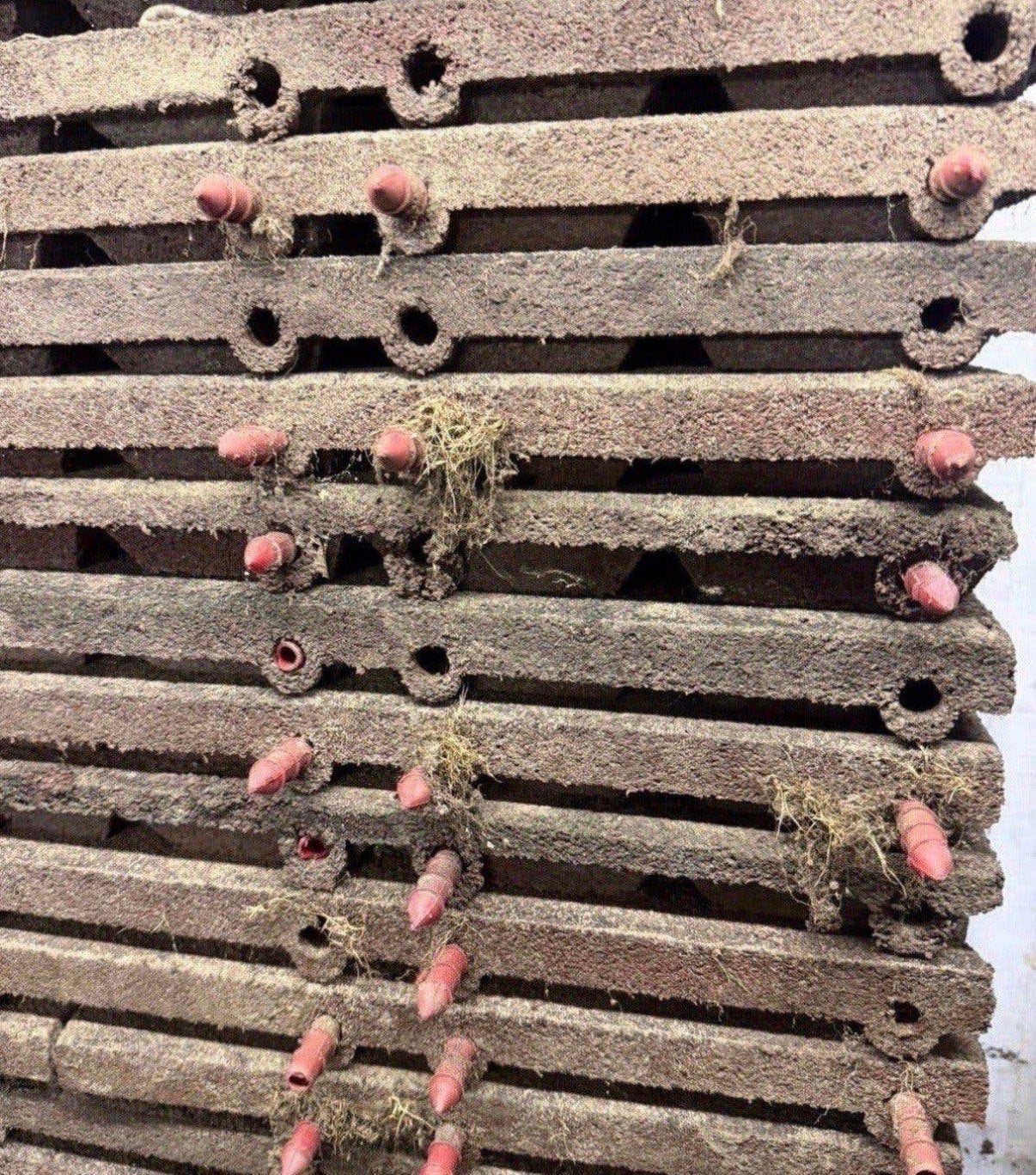 Beschadigde rubberen tegels 4,5cm dik €1 pst, Ophalen, Gebruikt, Rubber, 10 m² of meer