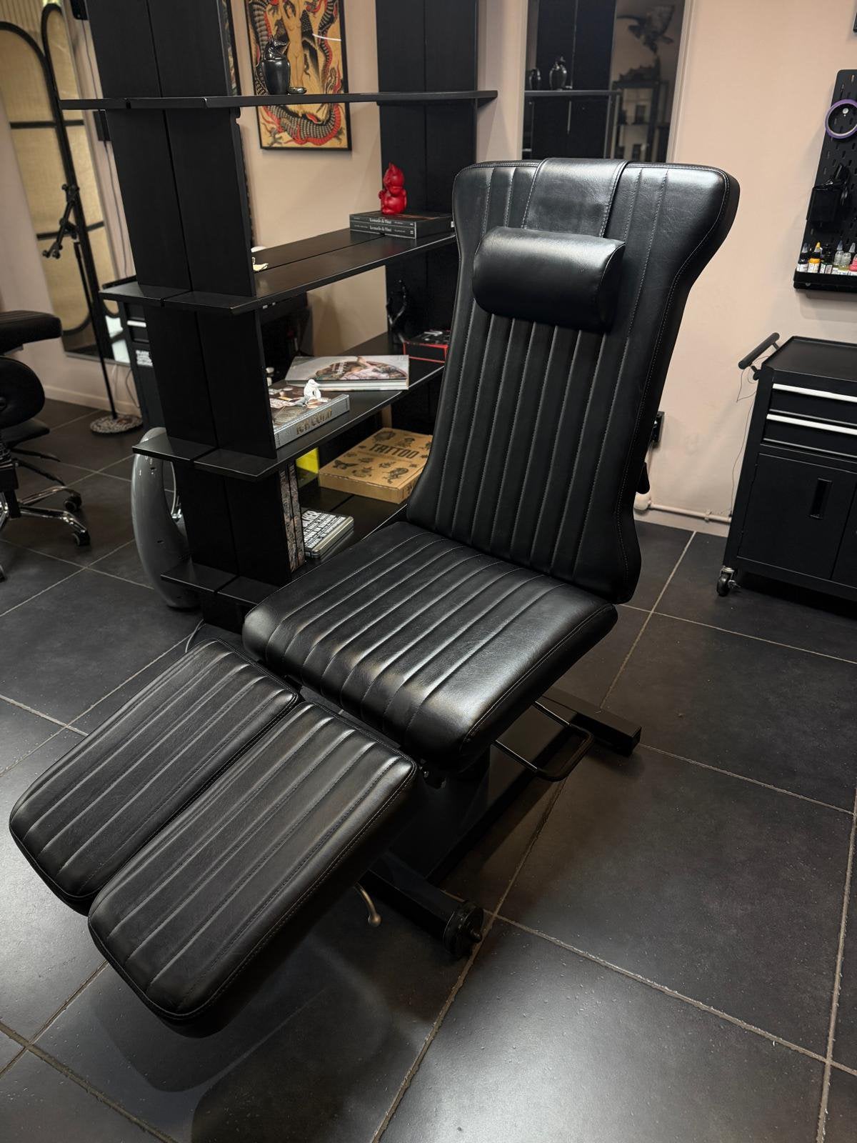 Tattoo/behandelstoel zwart, Ophalen, Gebruikt, Tattoo behandelstoel