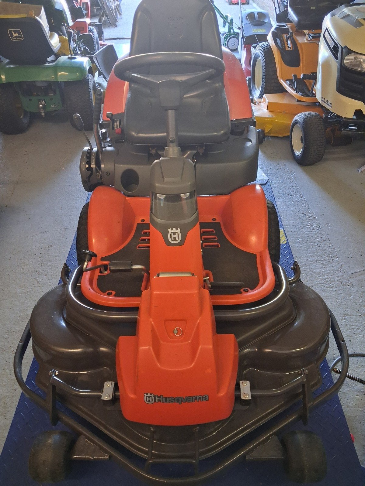 Komt binnen ...Husqvarna rider 15v2 112 Combi, Gebruikt, Ophalen of Verzenden, Husqvarna, Husqvarna