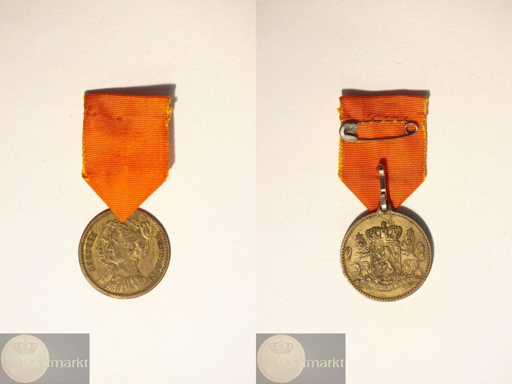 Draagpenning z.j. (1901) 'Huwelijk Wilhelmina en Hendrik', Ophalen of Verzenden, Overige materialen, Nederland