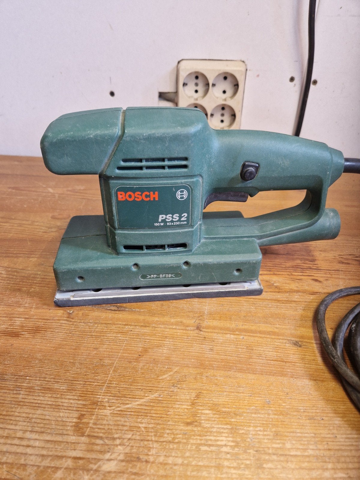 Bosch PSS 2 Vlakschuurmachine - 150W, ophalen., Doe-het-zelf en Verbouw, Ophalen, Gebruikt, Minder dan 600 watt, Vlakschuurmachine