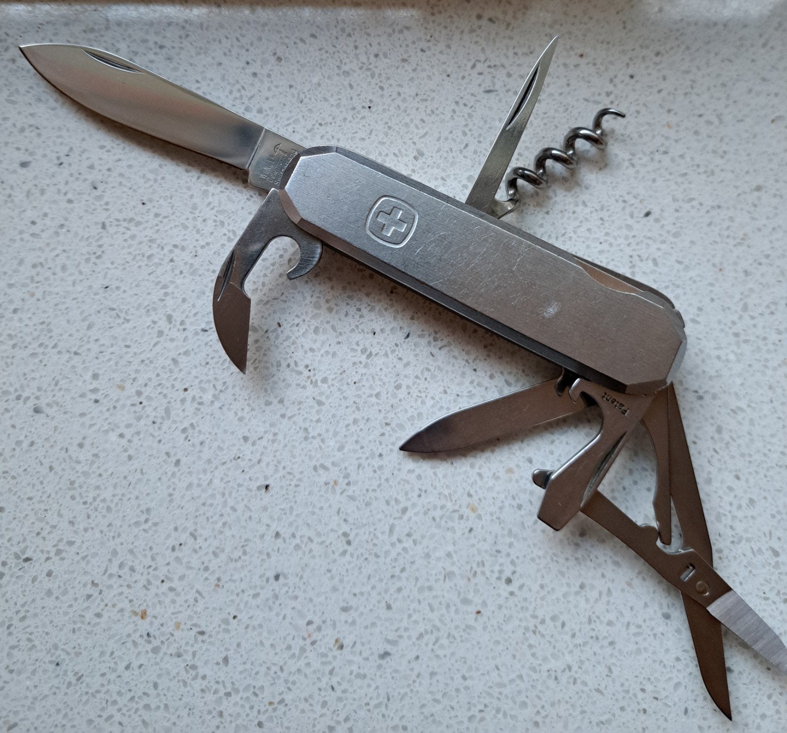 Wenger metal rvs mes zakmes Victorinox, Ophalen of Verzenden, Zo goed als nieuw
