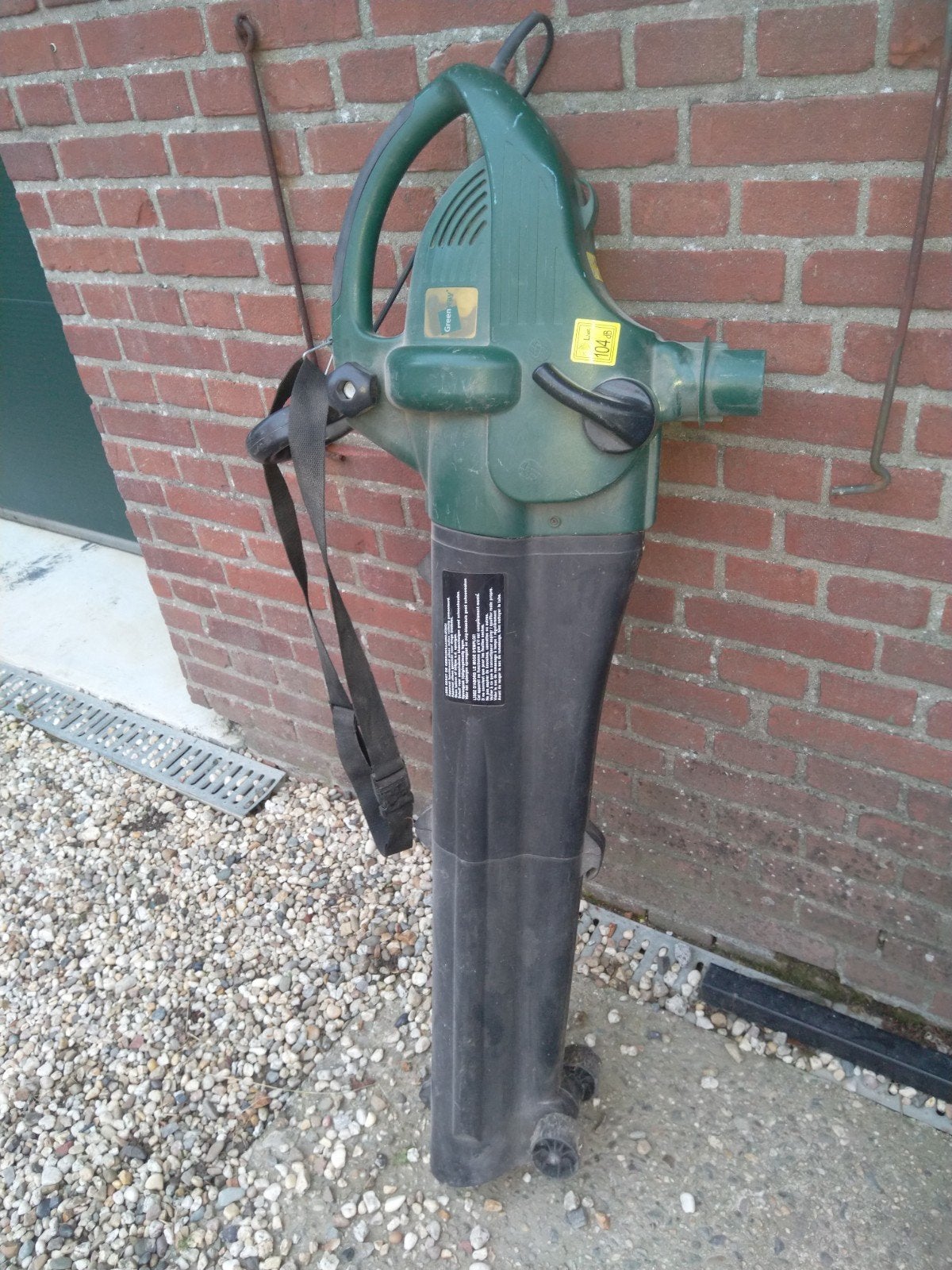 Bladblazer elektrisch - 2000W, Gebruikt, Met zuigfunctie, Handgedragen, Elektrisch