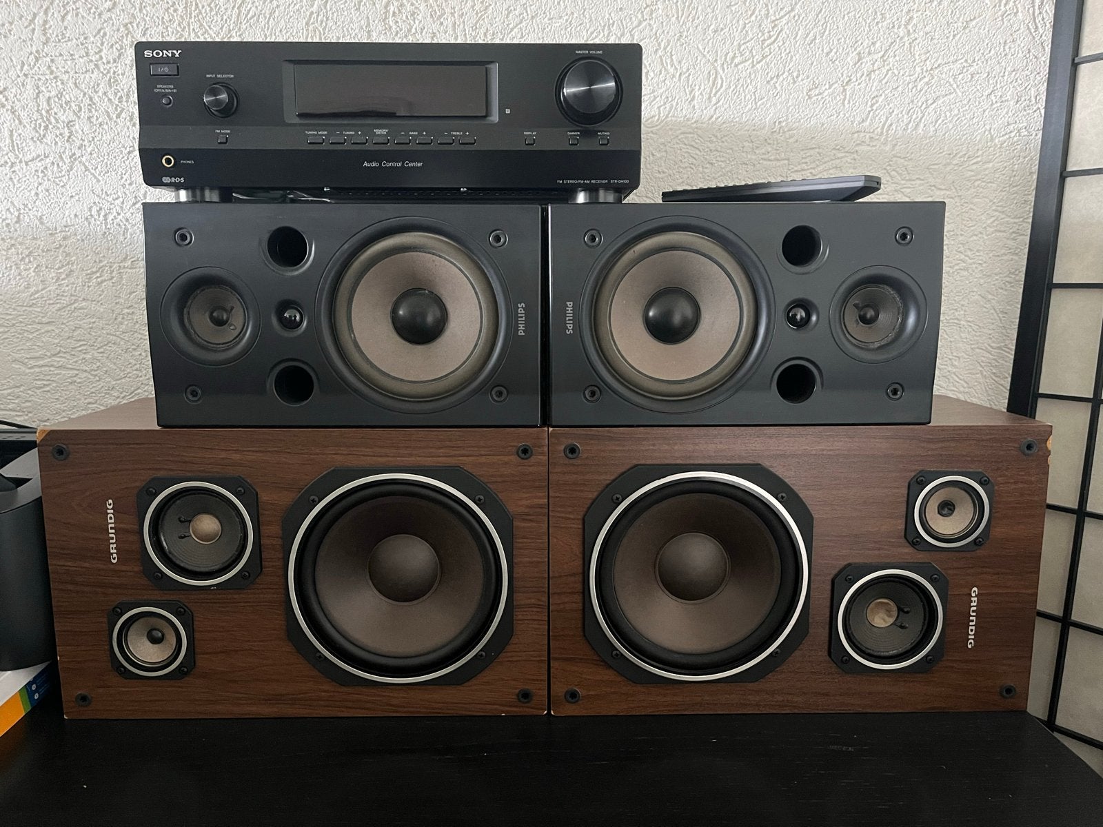 Sony Audio Control Center met Philips en Grundig speakers