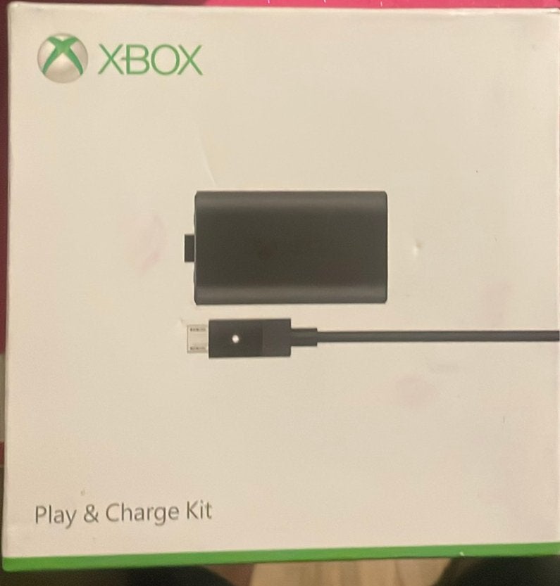 Xbox One Play & Charge Kit, Spelcomputers en Games, Spelcomputers | Xbox | Accessoires, Zo goed als nieuw, Xbox Original, Controller