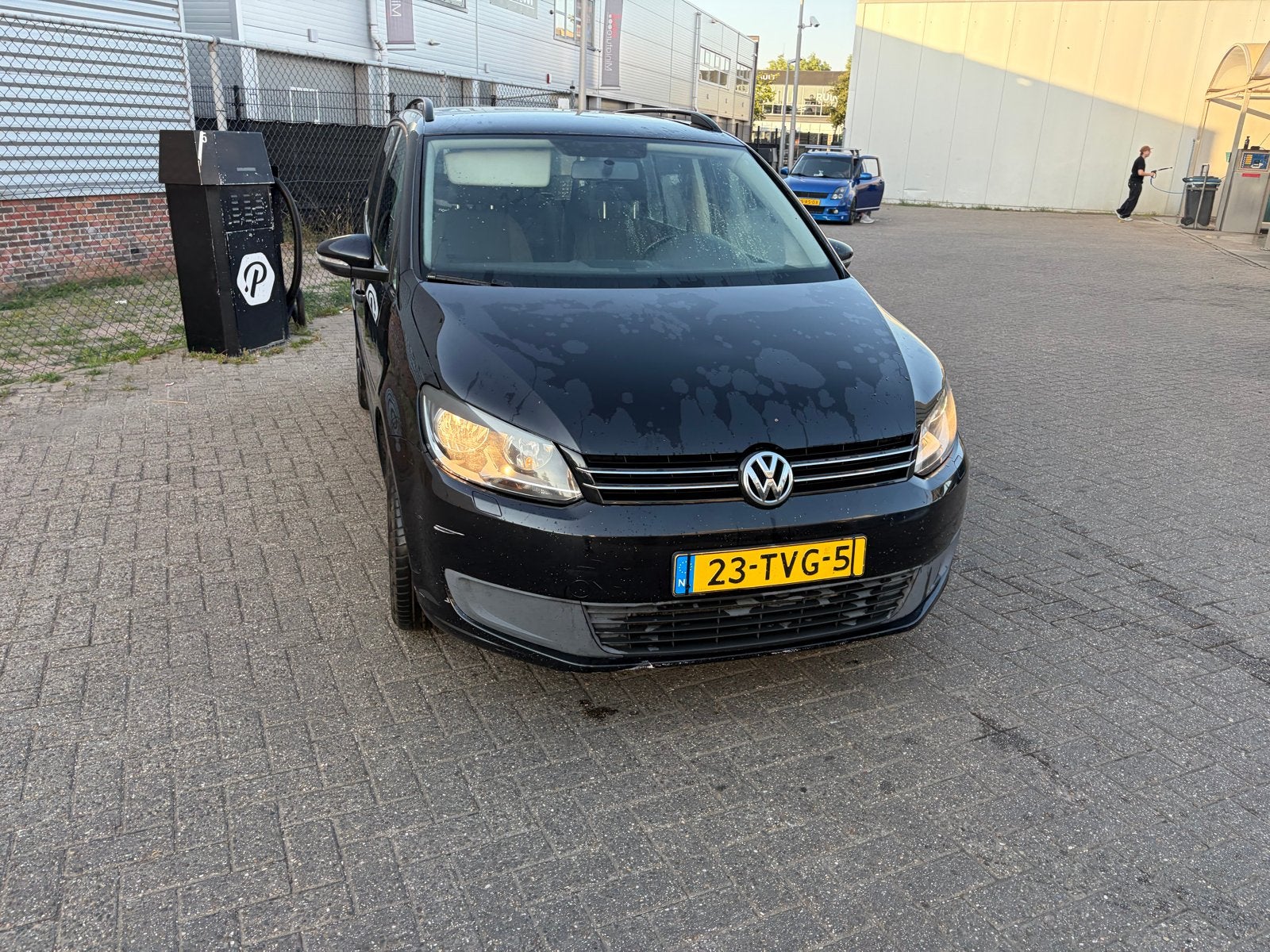 Volkswagen Touran 1.4 TSI 103KW Dsg7 Cross 2011 Zwart, 15 km/l, 4 cilinders, 7 stoelen, Zwart