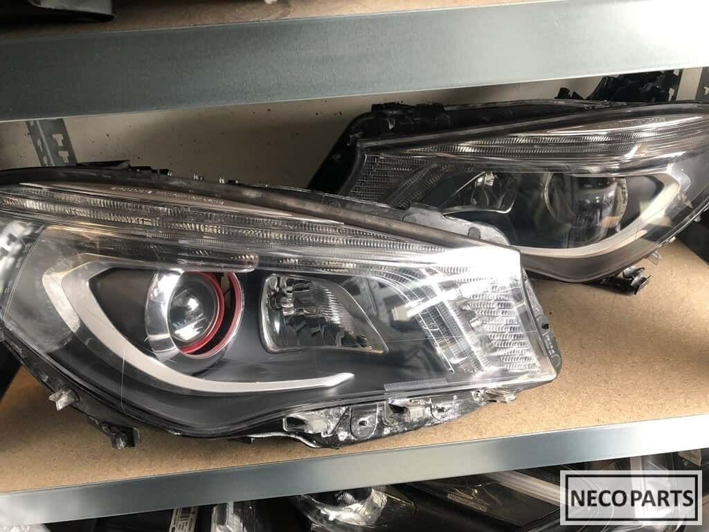 Cla w117 ils amg xenon led koplamp rood ringetje, Auto-onderdelen, Verlichting, Gebruikt, -, Ophalen of Verzenden, -