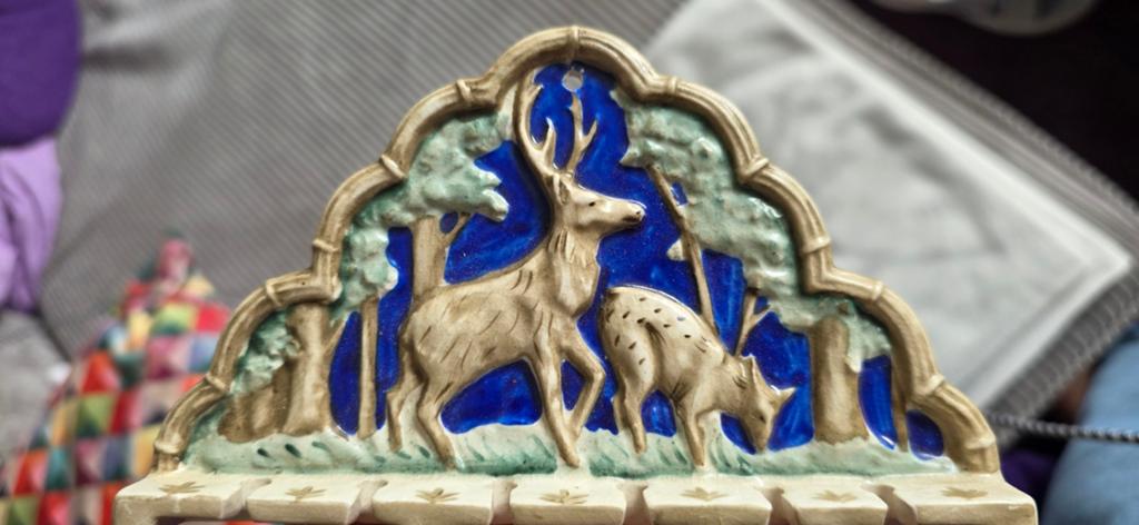 Oud keramiek lepeltjesrekje met hertenmotief, Antiek en Kunst, Antiek | Keramiek en Aardewerk, Ophalen of Verzenden