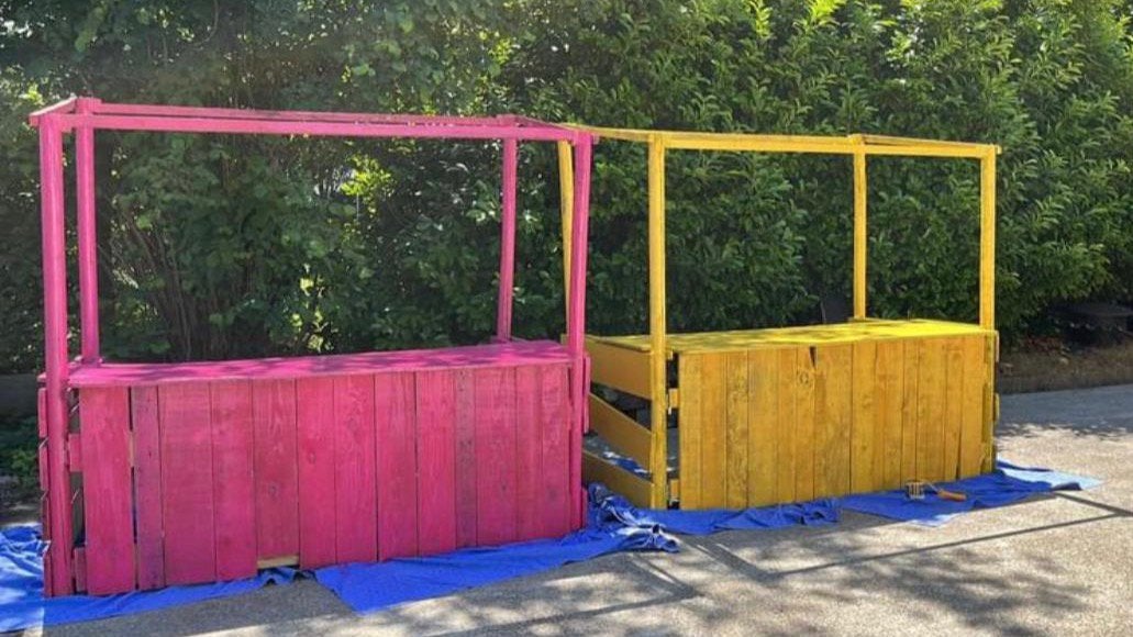 6x houten Verkoopkraam niet meer in de beste staat, Diversen, Ophalen of Verzenden
