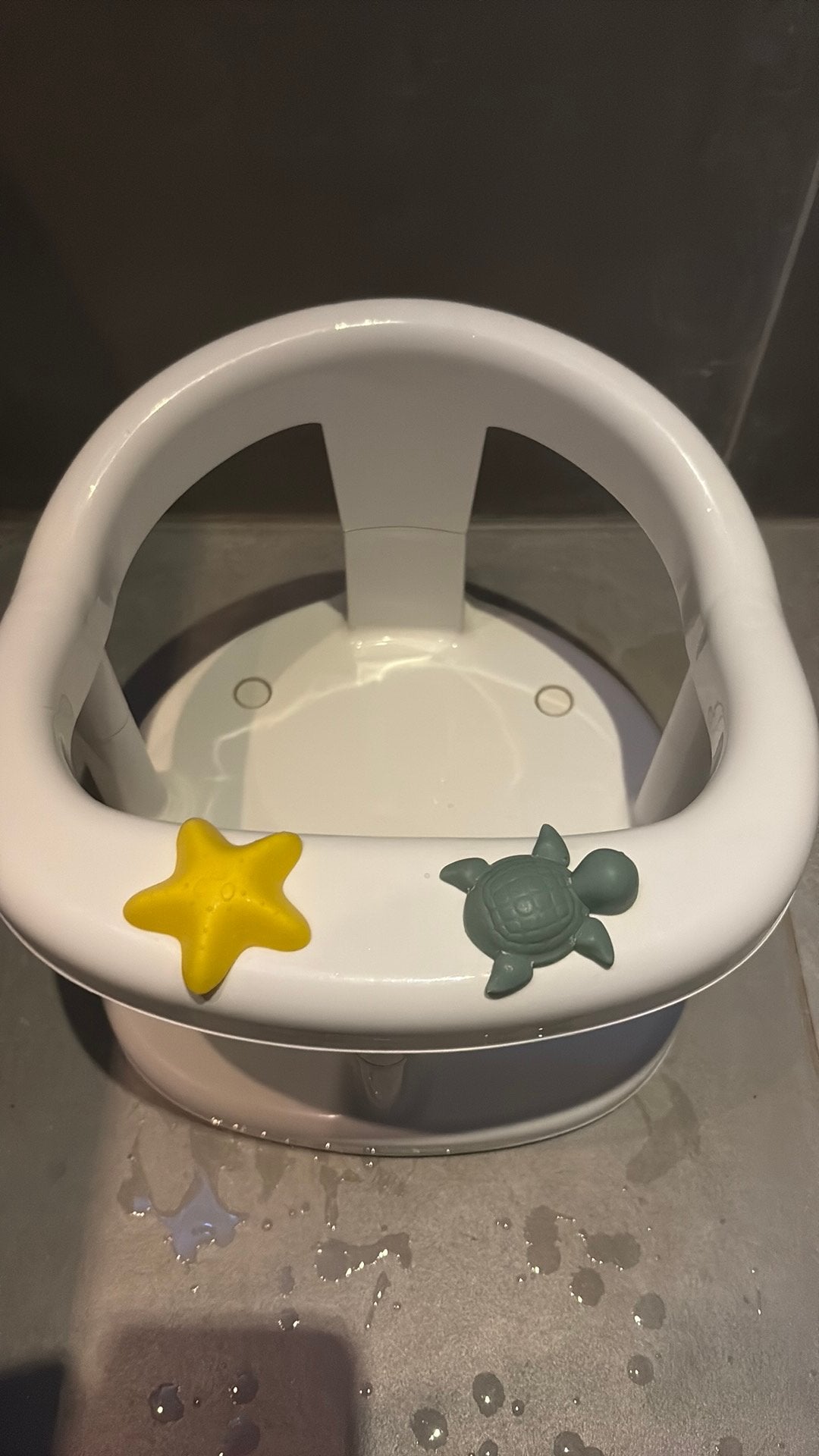 Baby stoeltje voor onder de douche of bad, Ophalen of Verzenden, Zo goed als nieuw, Badzitje of Badring