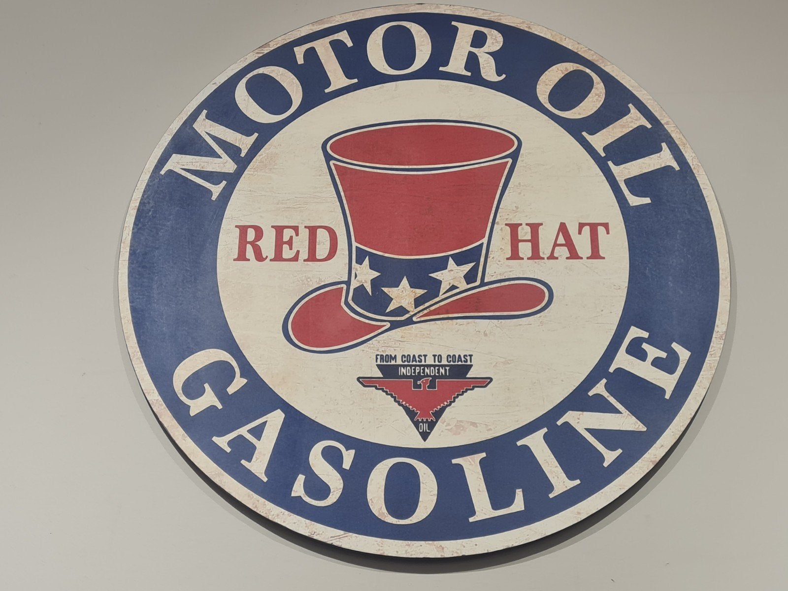 Vintage Red Hat Motor Oil Gasoline Reclamebord, Ophalen of Verzenden, Salehunter bladel, Salehunter bladel, Salehunter bladel