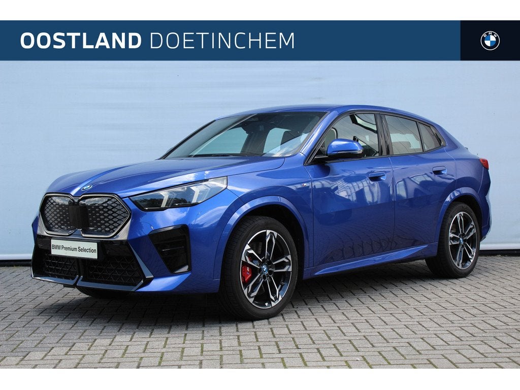 BMW iX2 xDrive30 M Sport / Sportstoelen / Comfort Access / H