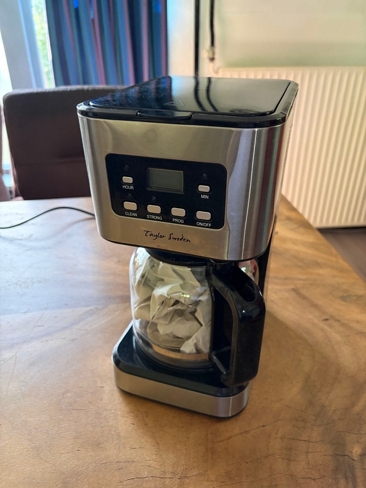 Taylor Sweden Koffiezetapparaat - Zilver/Zwart, Witgoed en Apparatuur, Ophalen, Gebruikt, Koffiemachine, Gemalen koffie