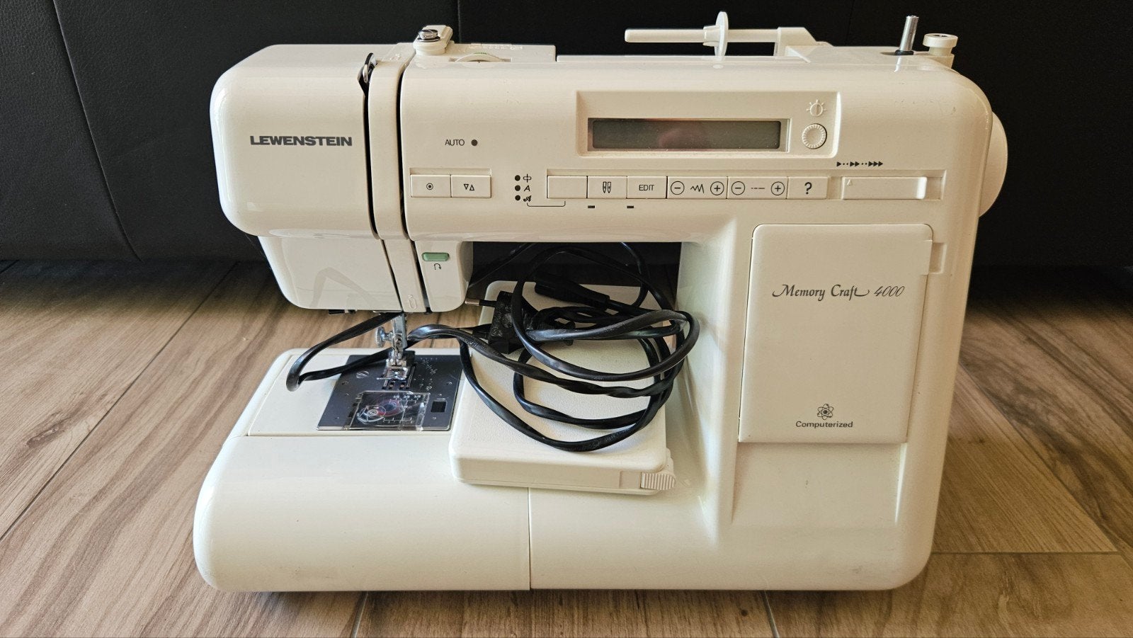 Te repareren Lewenstein Memory Craft 4000 Naaimachine, Ophalen, Naaimachine, Overige merken