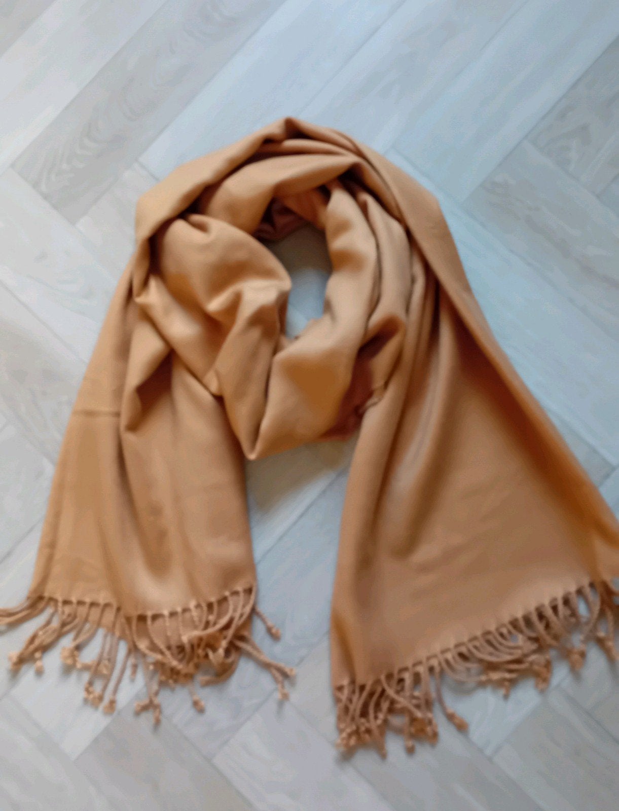 Mooie sjaal camel bruin franjes, Kleding | Dames, Onbekend, Ophalen of Verzenden, Zo goed als nieuw, Sjaal