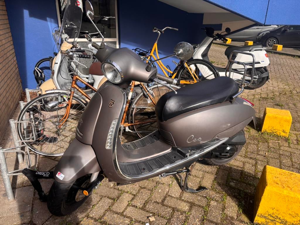 BTC Scooter, Overige merken, Ophalen of Verzenden, Zo goed als nieuw, Benzine