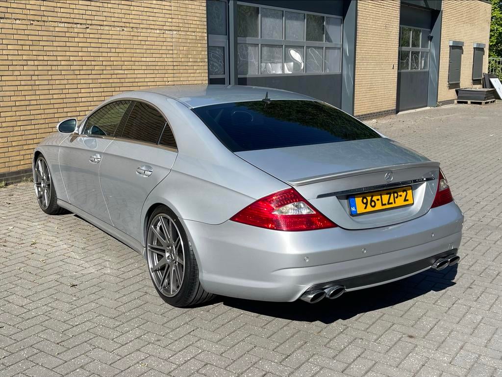 Mercedes-Benz CLS 350 2005 Amg pakket, Auto's, Automaat, Achterwielaandrijving, 4 stoelen, 10 km/l