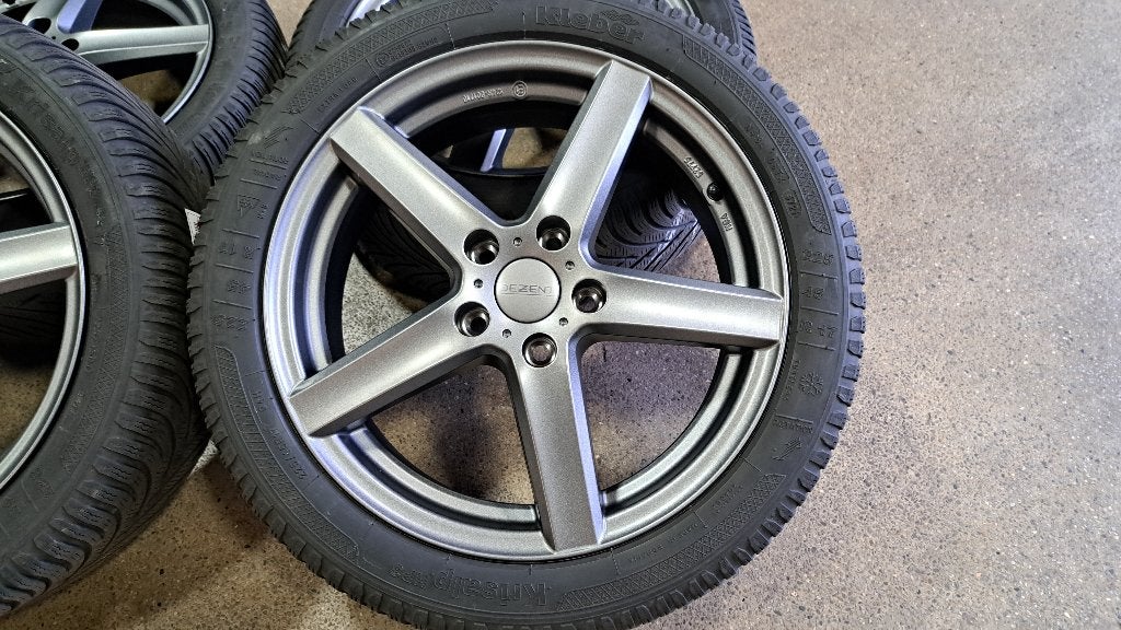 Nieuwe DEZENT LMV 17 inch met winterbanden 225/45R17 Kleber, Dezent, Kleber, Banden en Velgen, Nieuw