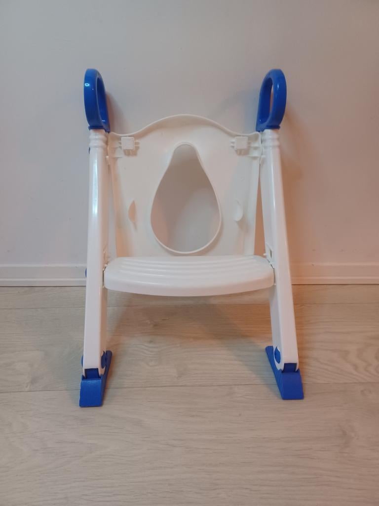 Z.G.A.N NETTE WC VERKLEINER MET TRAPJE, Ophalen of Verzenden, Zo goed als nieuw